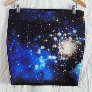 HOT TOPIC GALAXY Mini Skirt, SZ L, GUC